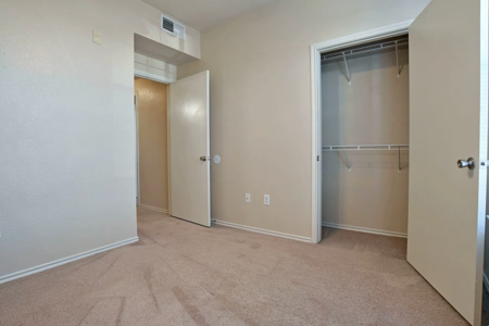 Churchill-Commerce 27